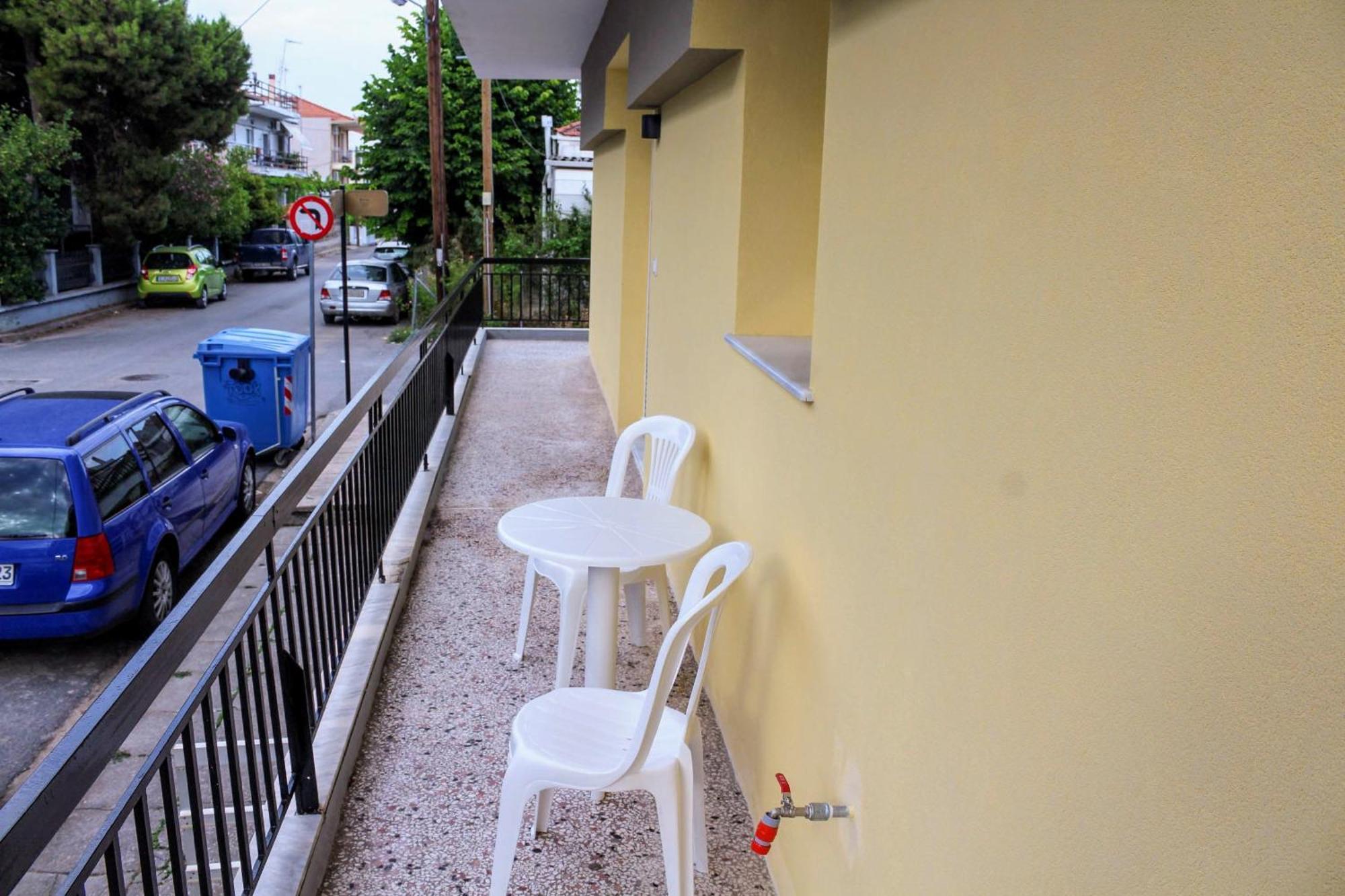 Konstantinos Apartment Неа-Муданья Экстерьер фото